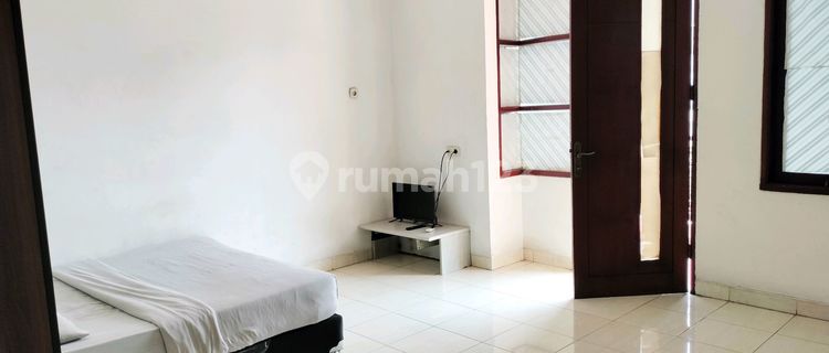 4-Floor Kos with 30 Rooms, All Ensuite, Strategic Location Near Campus, Mall, Hospital, Located in Tawakal Grogol Near Tanjung Duren 1