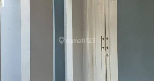 Rumah Murah Strategis Sudah Direnovasi Tiap Kamar Ada Kamar Mandi Dalam Terletak Di Perumahan Tomang Yang Tenang 1