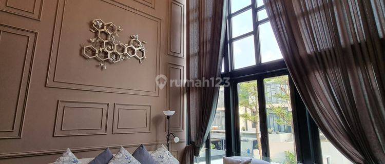 Rumah mewah Full Furnish Di Lancewood navapark BSD City 1