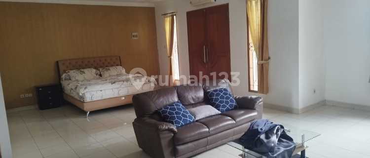 Rumah 2 Lantai Bagus Furnished Meadow Green Lippo Cikarang 1