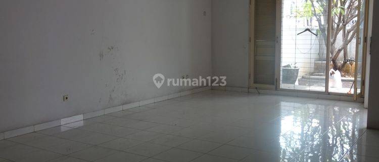 Disewa Rumah Cocok Gudang Luas 646m2 Parkiran 6 Mobil Di Menteng 1