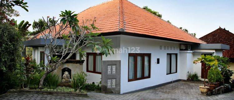 Vill Bagus di Pantai Berawa Bali 1