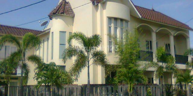 Dijual Rumah Hook Megah 2 Lantai di Candi Sidoarjo 1