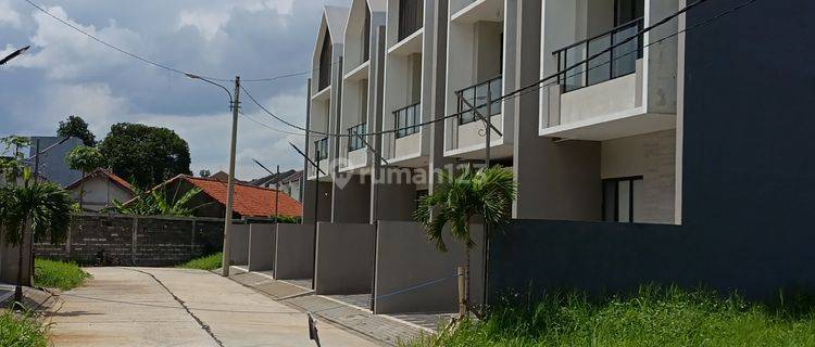 Rumah Baru Batununggal Indah Cluster Exclusive Dekat Toll 1