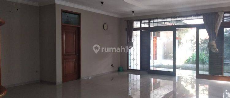 Rumah Besar Tanah Luas Di Bandung Kota 1