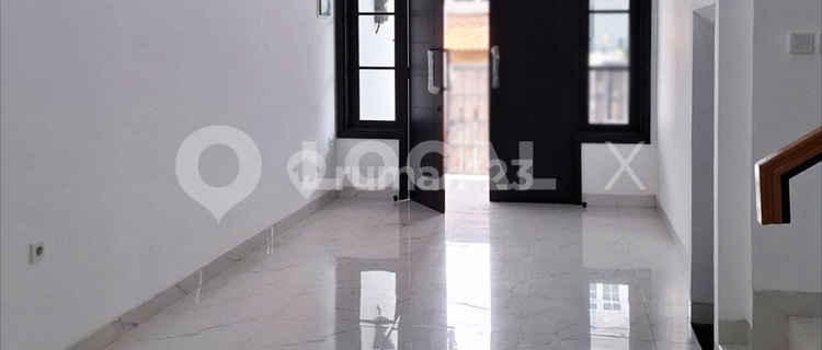 Rumah Janur Hijau, Kelapa Gading, Jakarta Utara 1