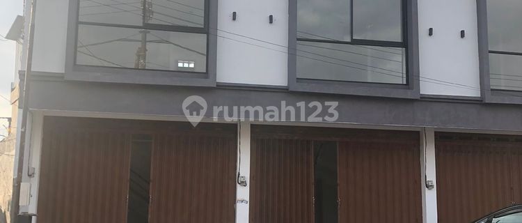 New Fresh 2-Story Shophouse Strategically Located in Padangsambian 1