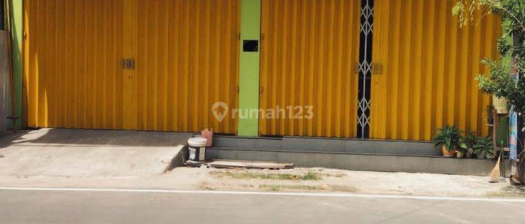 DIJUAL RUMAH + RUKO COCOK UNTUK USAHA/GUDANG JL PASOPATI MADIUN 1