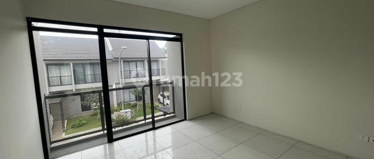 Rumah Siap Huni Bagus Strategis Di Kota Baru Parahyangan 1