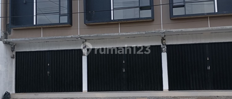 New Ready-to-Use Strategic Business Ruko on Lembang Main Road 1