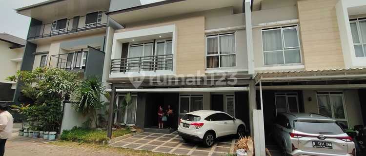 Beautiful New Move-In Ready Fully Furnished House in Setra Duta. 1