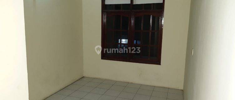 Rumah 2 Lantai, Siap Huni, Tengah Kota Di Dekat Paskal 23, Kebonjati 1