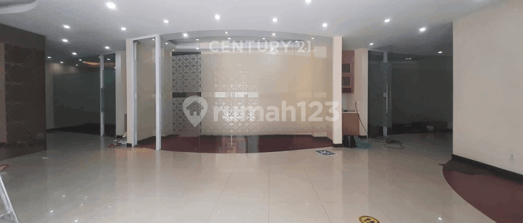 Disewakan Gedung di Jakarta Selatan Lokasi Strategi 1