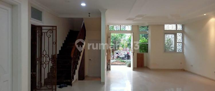 For Sale Minimalist House Janur Elok All Bedrooms with Ensuite Bathrooms Land Area 10 x 20 Building 2.5 Floors 1