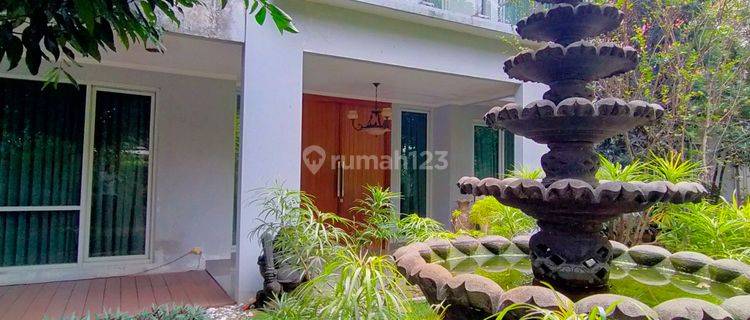 Rumah mewah 2 lantai, di jakarta selatan, SHM, siap huni, dekat dengan pondok indah. 1