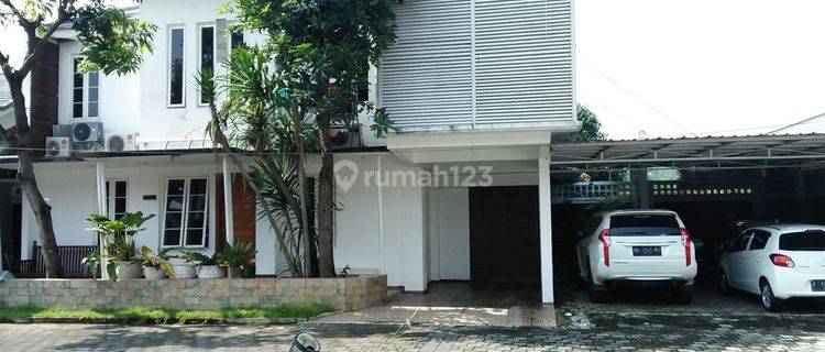 Rumah Mewah Dekat Ugm Dijual Condongcatur, Bagus, Dalam Perum, Nyaman Dan Aman 1