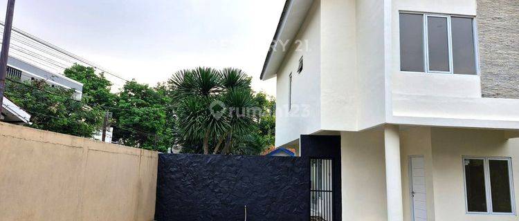 Rumah Baru Siap Huni Di Andara Park Pangkalan Jati Depok 7290  1