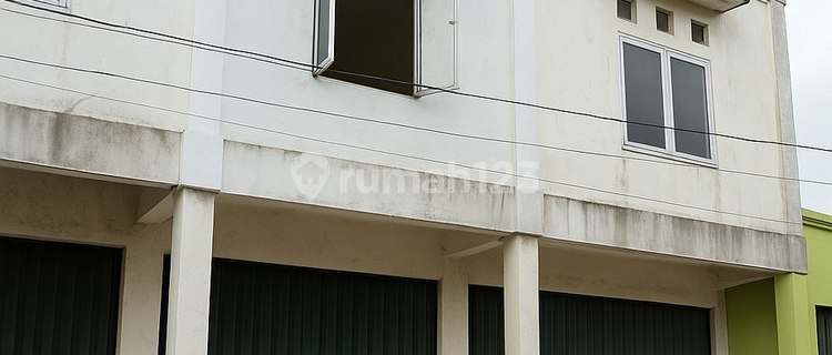 Strategic, good, very cheap shop house, 2 floors, land area 32m², building area 64m², certificate under own name, width 4x8 meters. 1