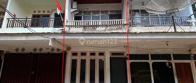 Rumah 2 Lantai Kawasan Tengah Gajah Mada di Hijas 1