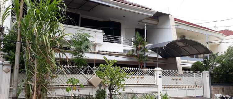 JUAL RUMAH TENGAH KOTA TERAWAT DHARMAHUSADA SURABAYA 1