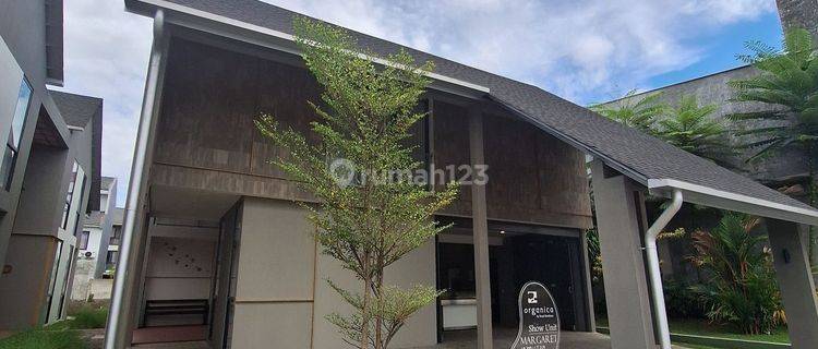 Rumah Baru Royal Residence Design Tropis Ala Resort  Dekat Ke Pakuwon Mall, Dan Tengah Kota 1
