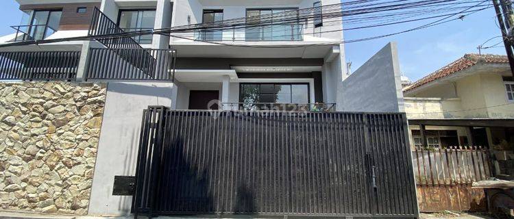 Rumah Minimalis Baru di Jl. Cipedes Raya Sukajadi Atas Bandung 1