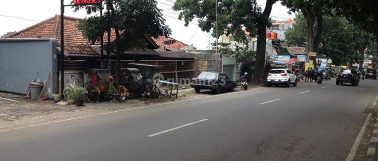 Tanah + Bangunan di Jalan Cihampelas Kota Bandung,  1