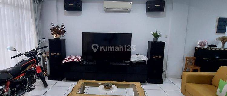 Dijual Murah: Rumah 2,5 Lantai Di Muara Karang, Dekat Depan Mall Bay Walk  1