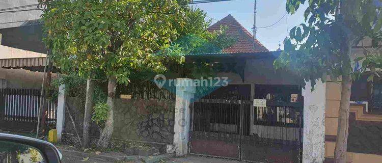 DIJUAL RUMAH HITUNG TANAH DI PUCANG 1