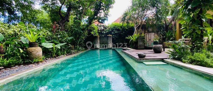 CONVENIENCE  PRIVATE VILLAS KEROBOKAN 1