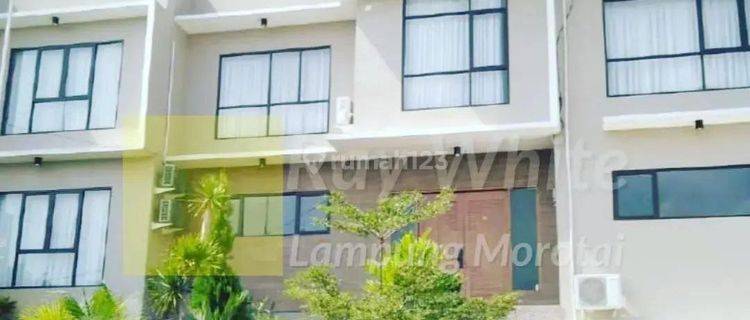 Dijual Rumah 3 Lantai di Langkapura 1