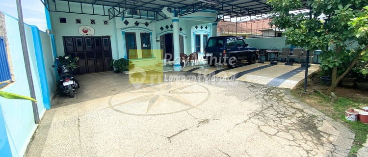 Dijual rumah besar metro 1
