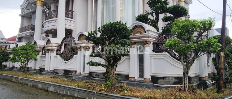 Dijual Rumah Mewah di Kedamaian 1