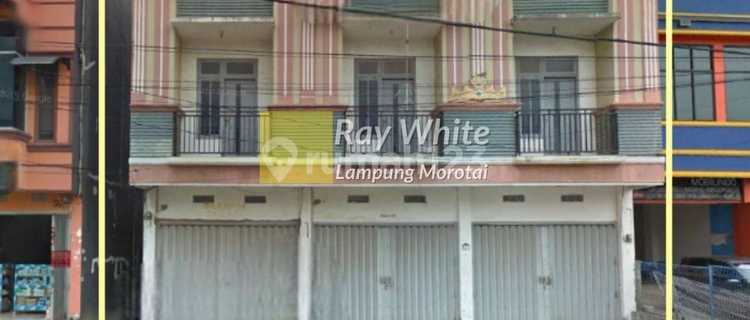 For Rent 3-Door Shop House in the City Center 1