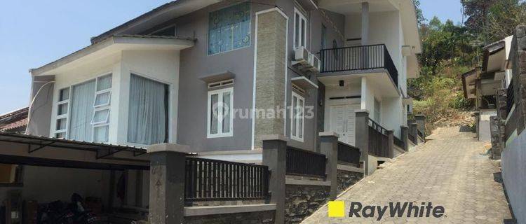 Rumah Sewa Mewah Minimalis Full Furnished Bandar Lampung 1