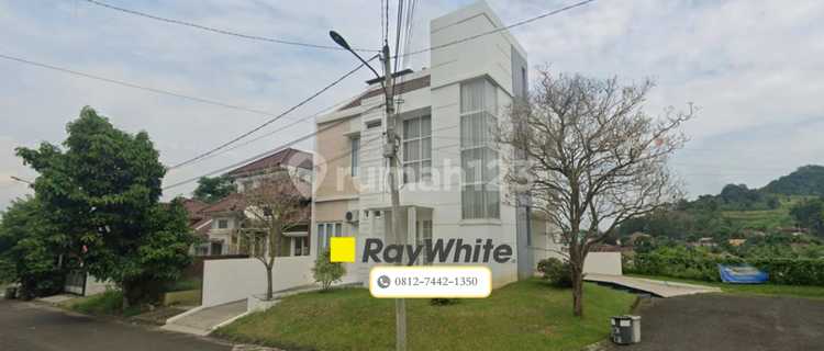 Semi-Furnished Luxury House in Citra Garden, Bandar Lampung 1