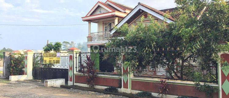 Rumah dua lantai Jln Negeri Toto Metro Kibang Metro Kibang Lamtim Lampung 1