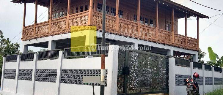 Miliki Villa Kayu Bengkirai Siap Pakai untuk Keluarga 1