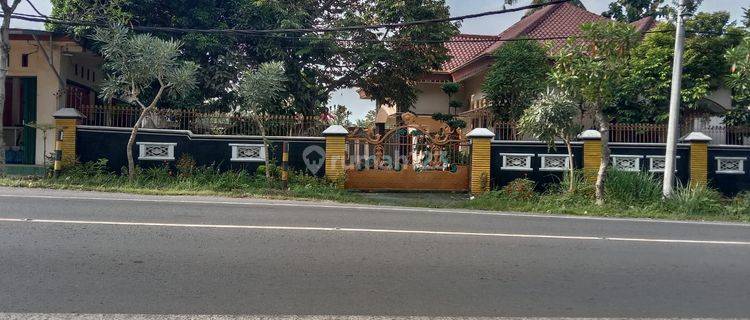 Rumah Pinggir Terusan Jalan Lintas Raden Gunawan 1