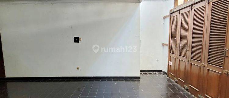 Jual Rumah Terawat Lokasi Strategis Di Sayap Riau Bandung Kota 1