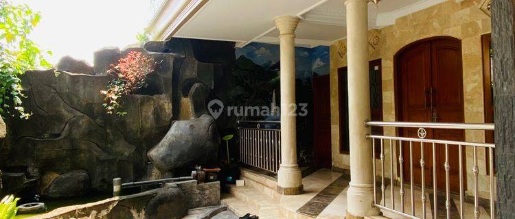  Rumah Bagus 2 Lantai Lokasi Strategis Di Kerobokan 1