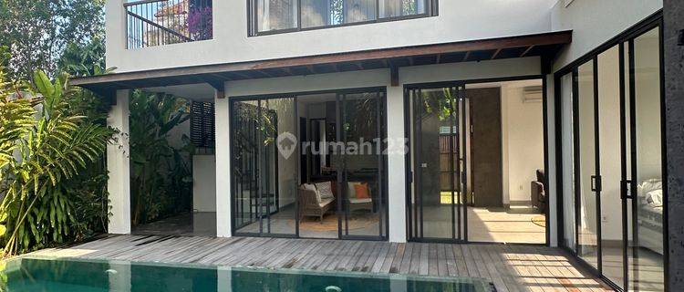 Villa Mewah Jimbaran Ocean View Dekat Pantai Jimbaran 1