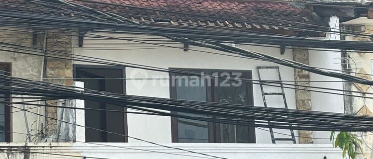 3-Storey Shop House on Raya Kuta Kediri Tuban Near Airport 1