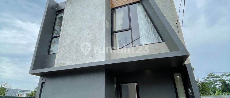 Residence Designed by Architect Atelier Riri in Ciater 1