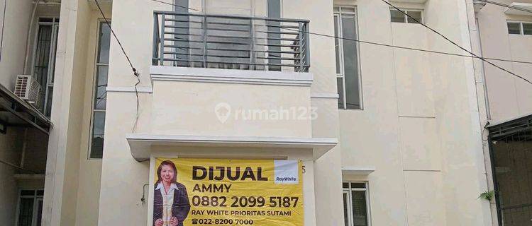 Dijual Rumah Dua Lantai Dekat Tol Serta Pasar Di Bandung 1