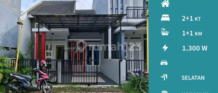 Minimalist House Just a Step to the City Center in Cengger Ayam, Malang 1