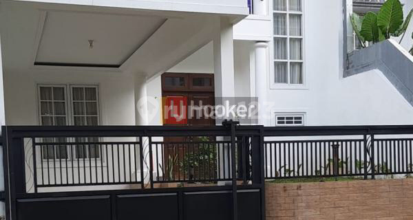 Disewakan Rumah 2 Lantai Semi Furnished dalam Cluster di Citra Gran Cibubur 1