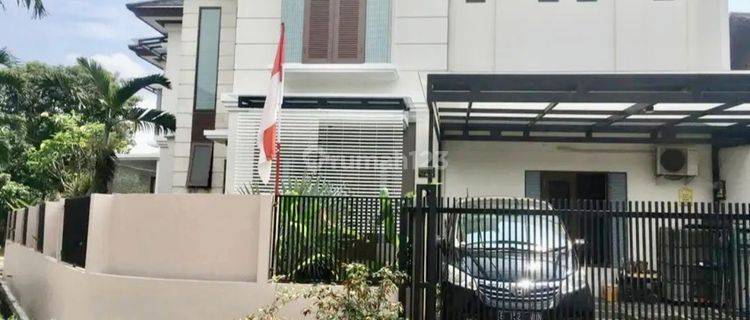 Rumah Hook 2 Lt Lt.300m,shm,taman,terenovasi,bintaro Sektor 3  1