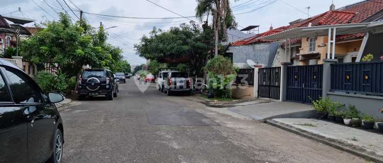 Disewakan. Rumah di Cluster Taman Sari Harapan Indah Bekasi 1