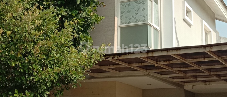 For Rent. House In Lavesh Hubhunian.asri In Harapan Indah Bekasi West 1